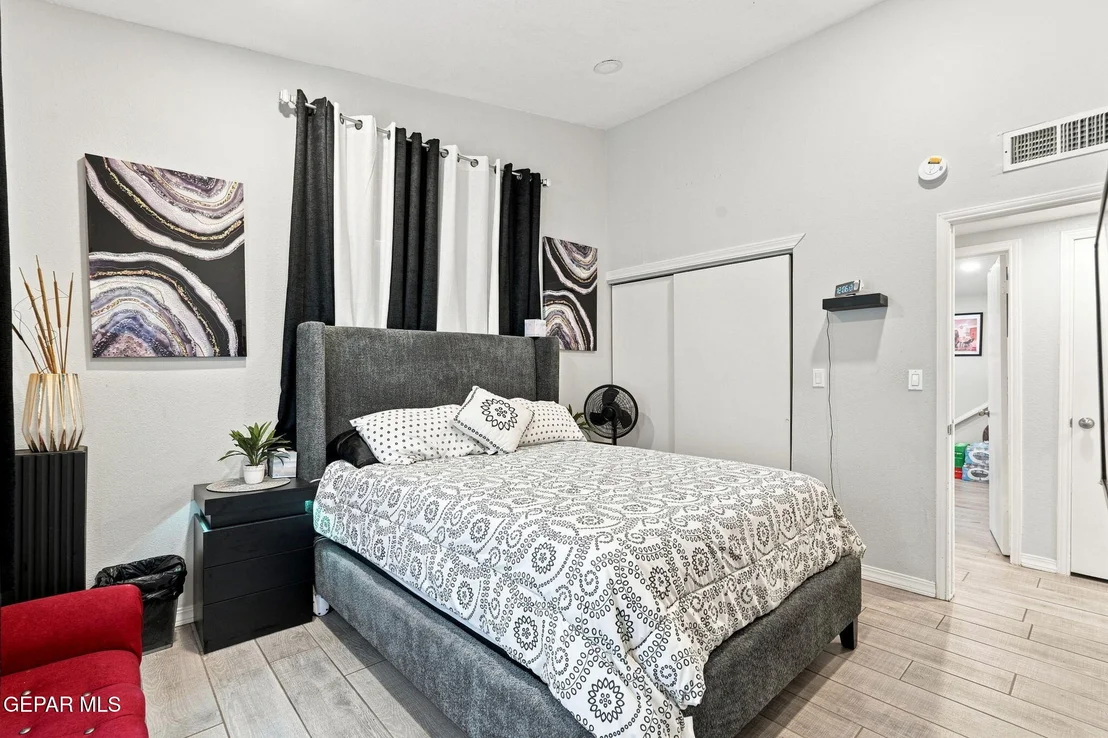 Photo of 9347 CANNES Circle