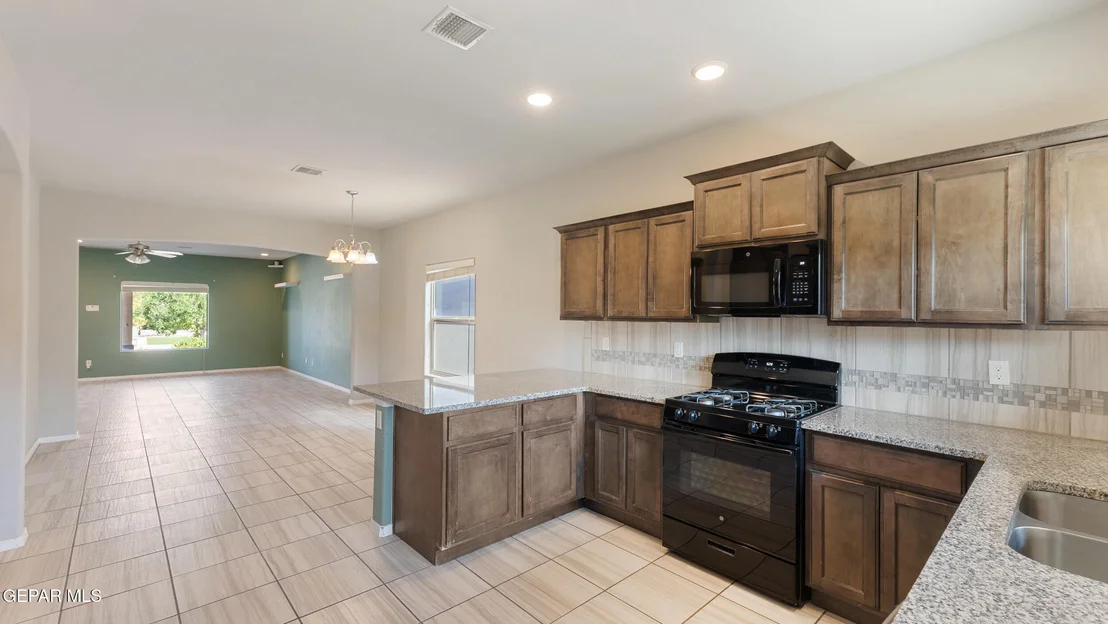 Photo of 965 PENRITH Street