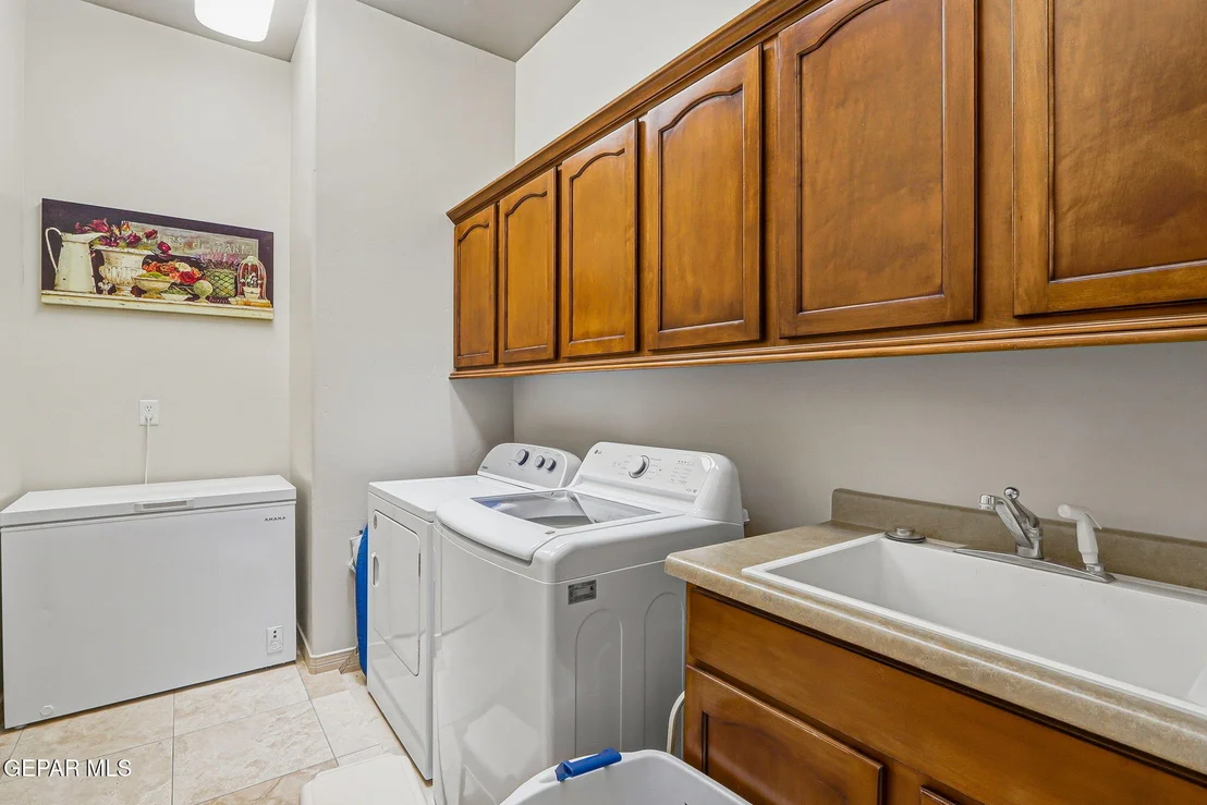 Photo of 6340 FRANKLIN RED Drive