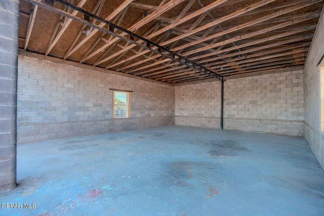 Photo of 11640 Peters Road