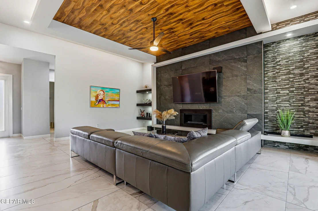 Photo of 5814 JUNIPER CREEK Creek