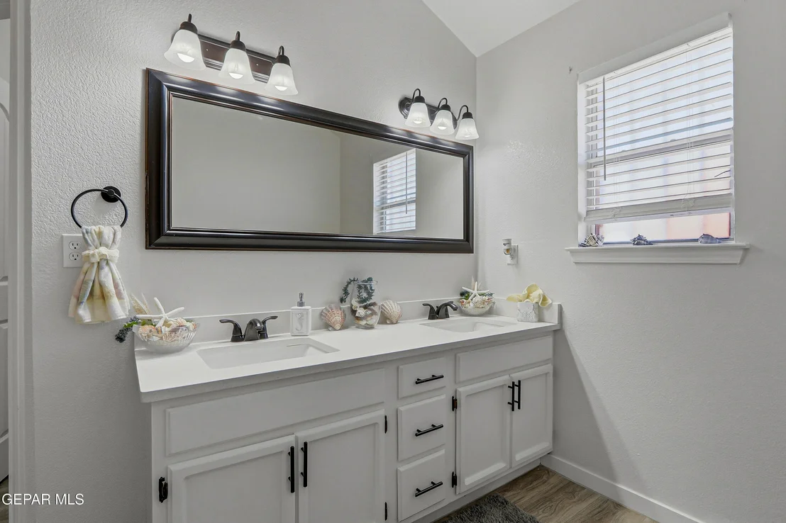 Photo of 12192 Sun Arbor Place