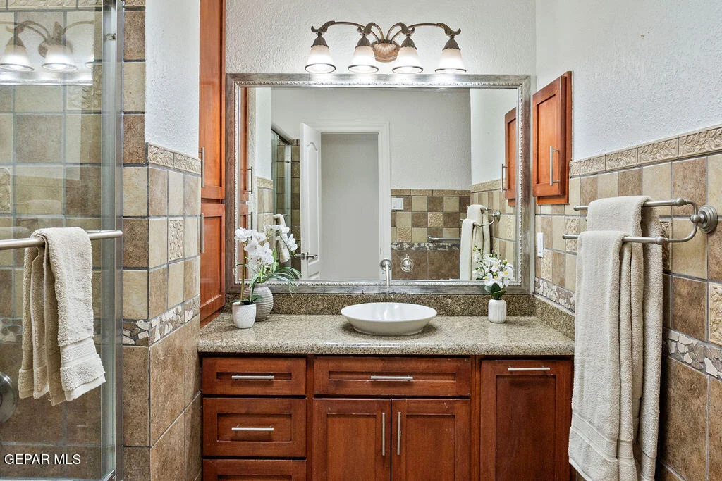 Photo of 6025 TORREY PINES Drive