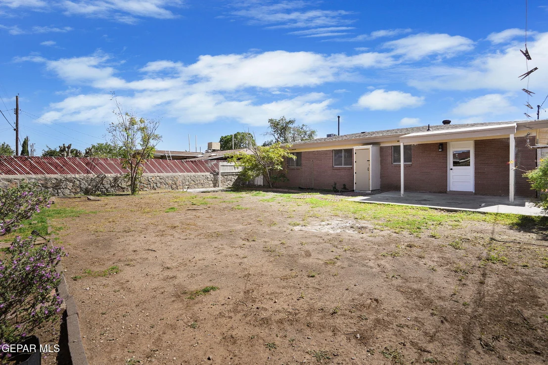 Photo of 4947 AIKEN Lane