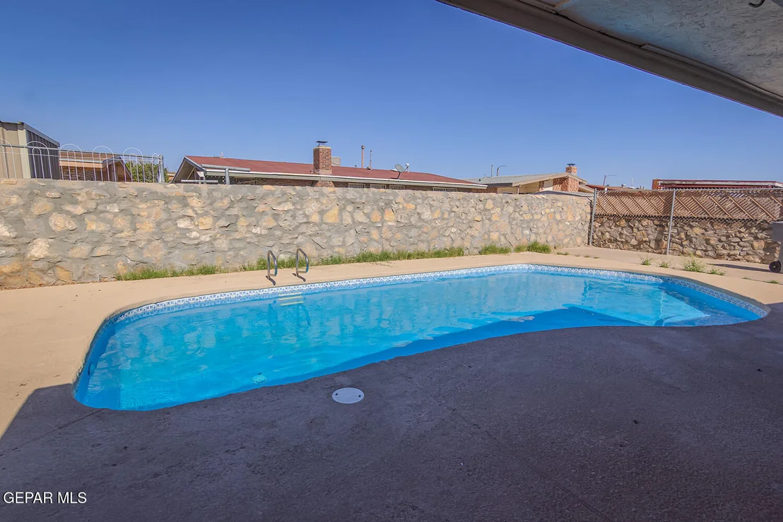 Photo of 8747 PLAINS Drive