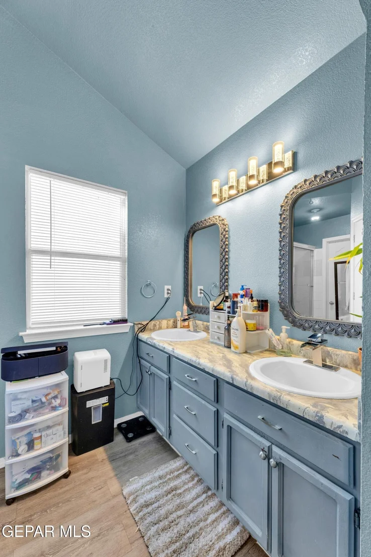 Photo of 427 Winter Spring Place