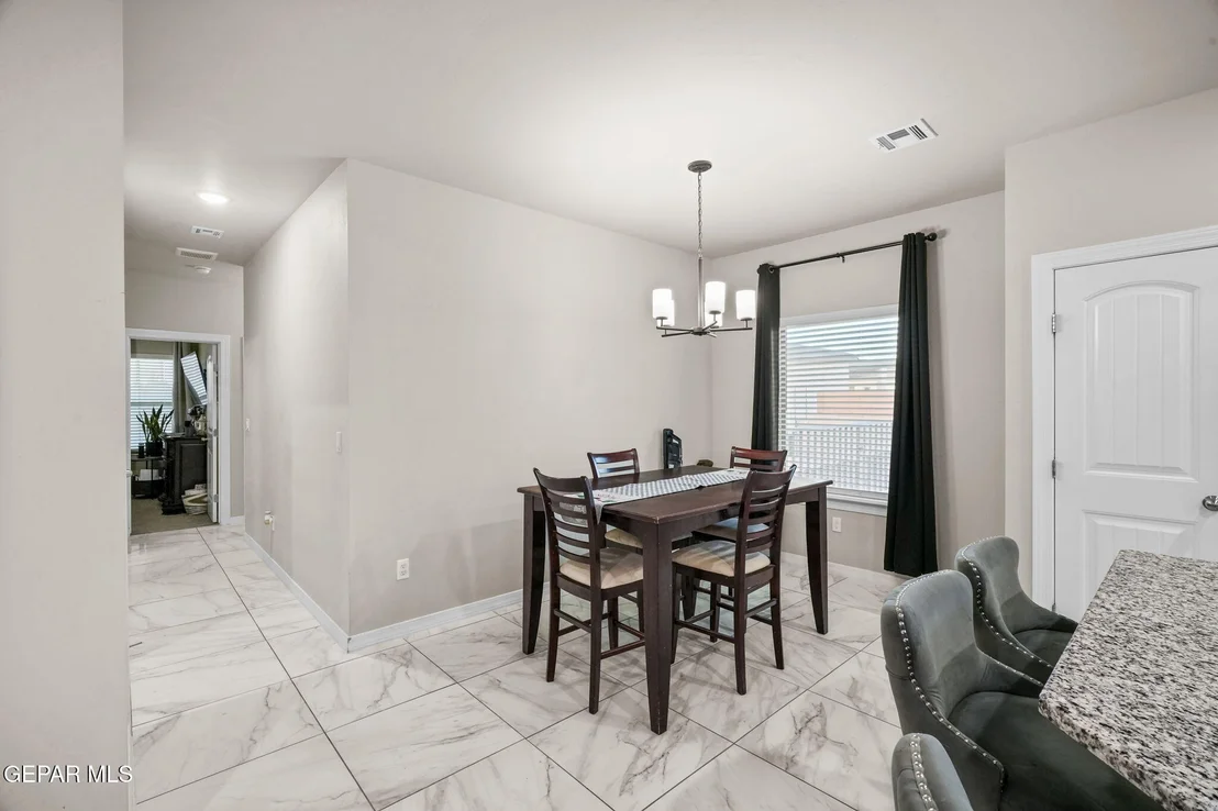 Photo of 356 PLATEAU Drive