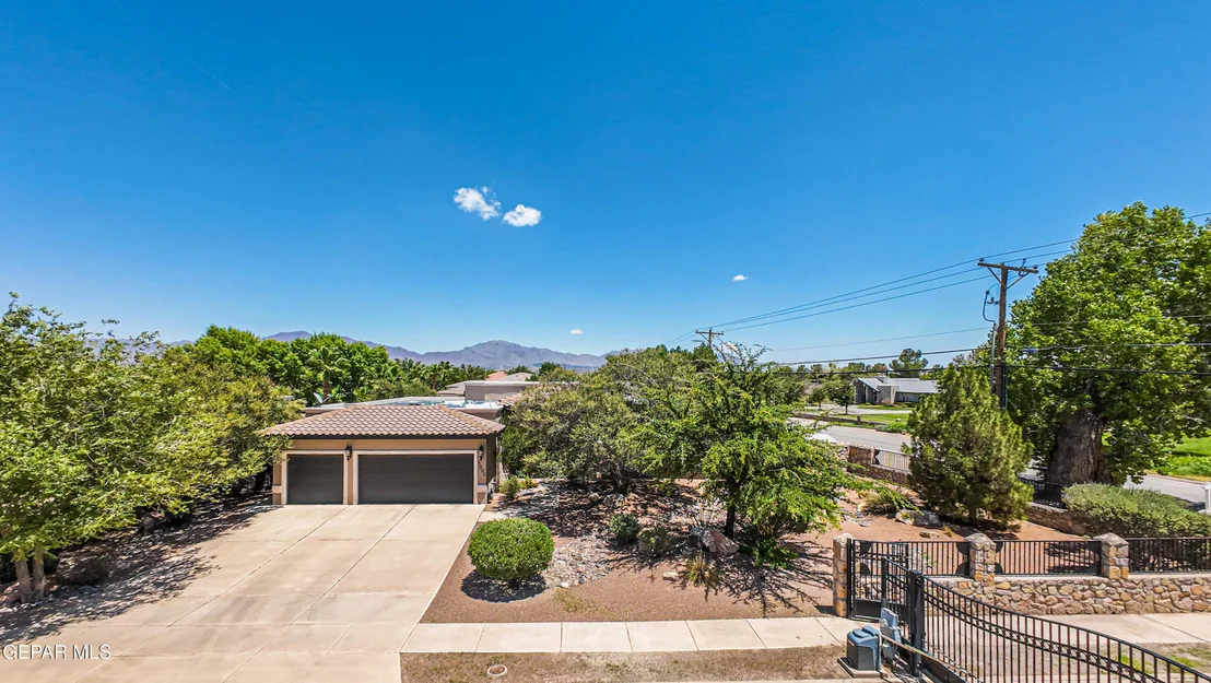 Photo of 5800 ANGEL Street