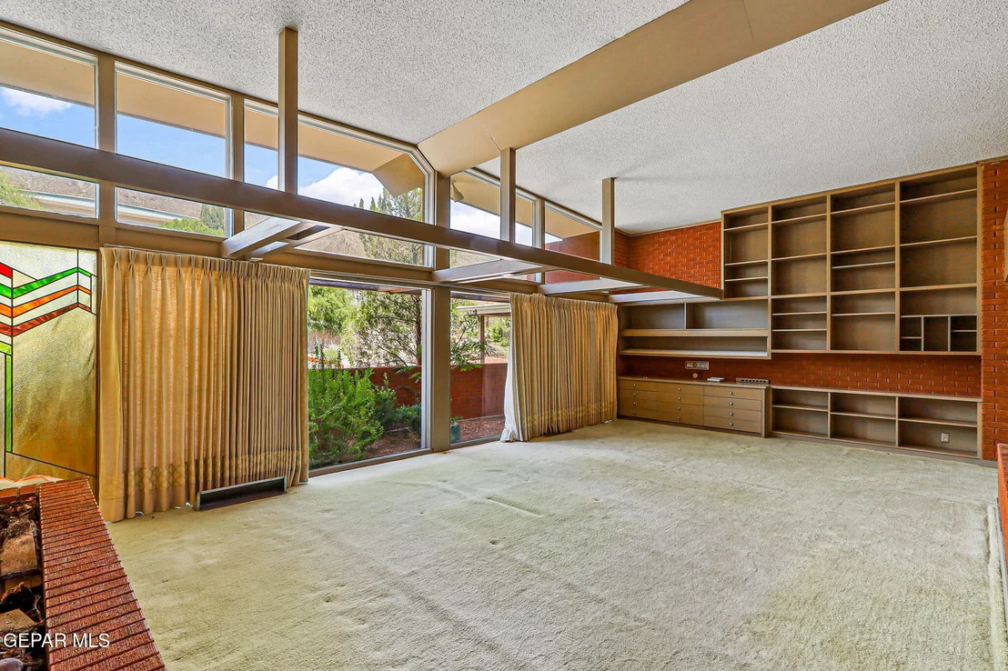 Photo of 1209 Thunderbird Drive