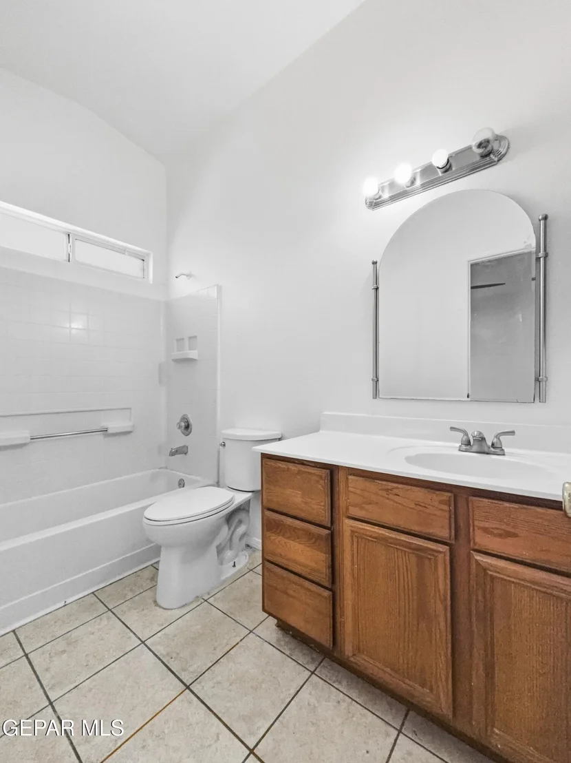 Photo of 1695 SAINT STEPHEN Place