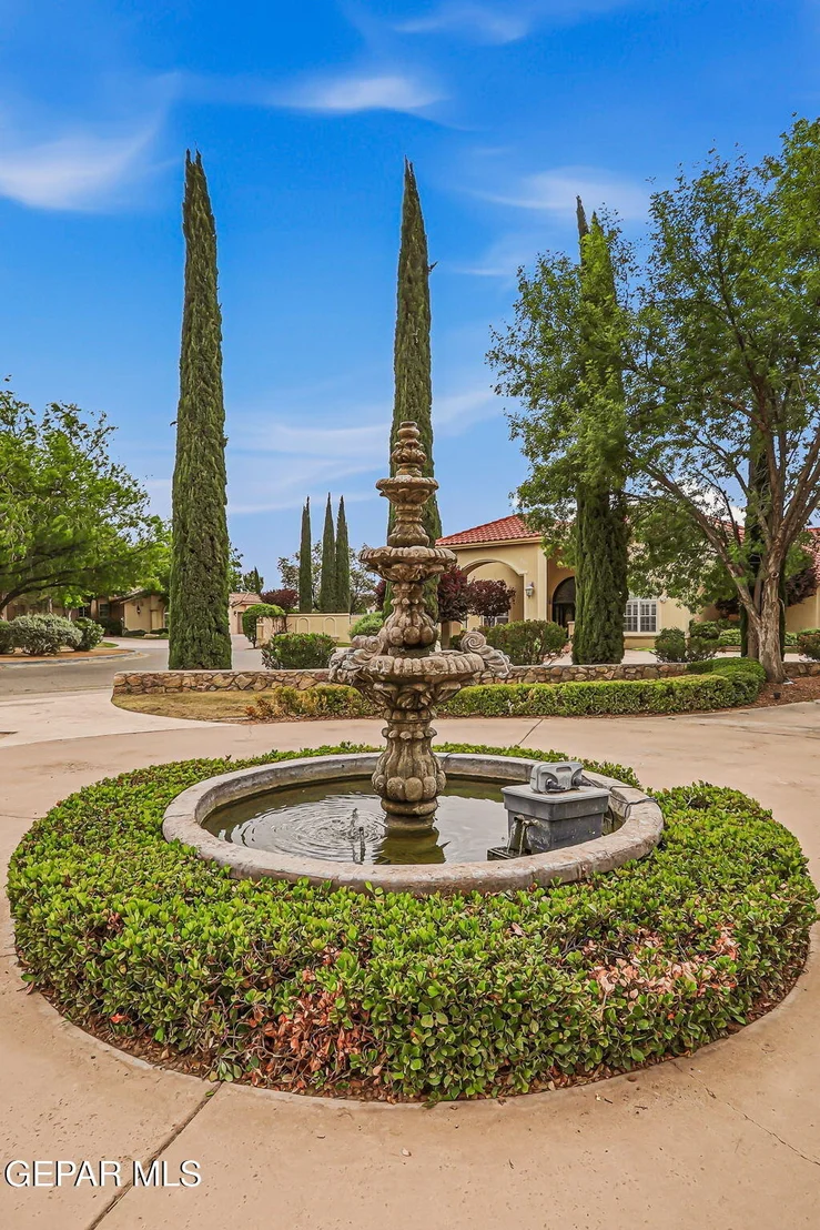 Photo of 609 MEADOW WILLOW Drive