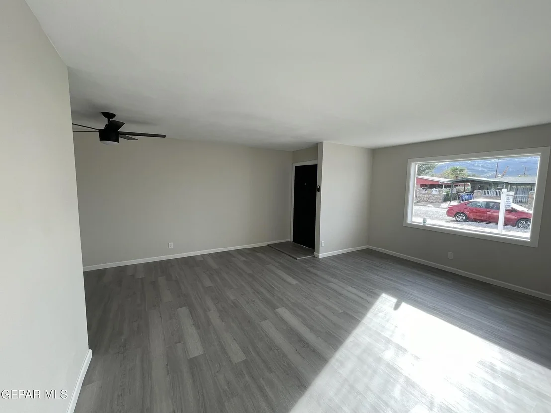 Photo of 8910 Strand Lane