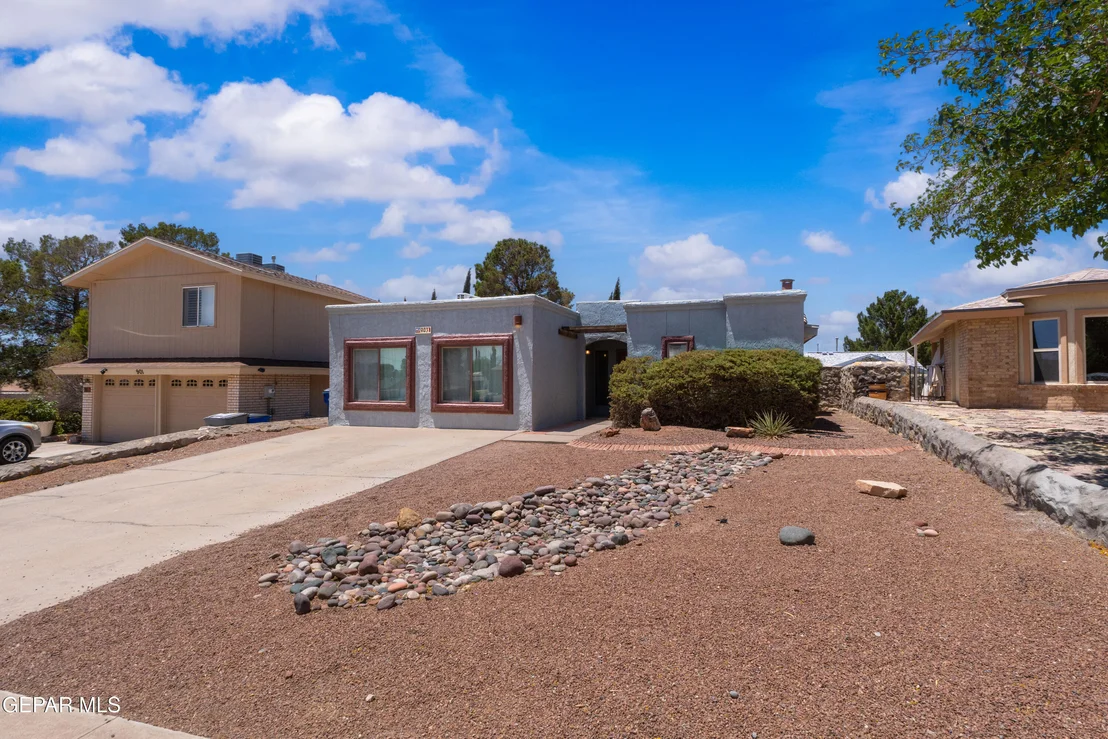 Photo of 903 AGUA CALIENTE Drive