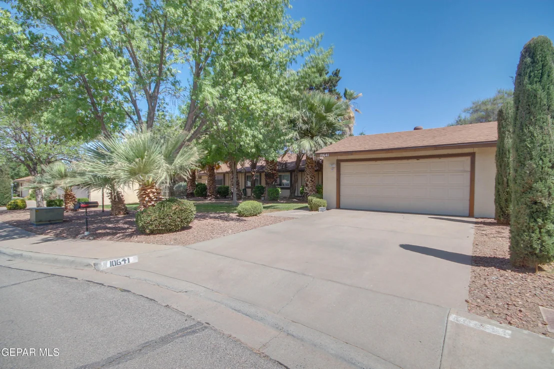 Photo of 10641 PARK VIEW Circle