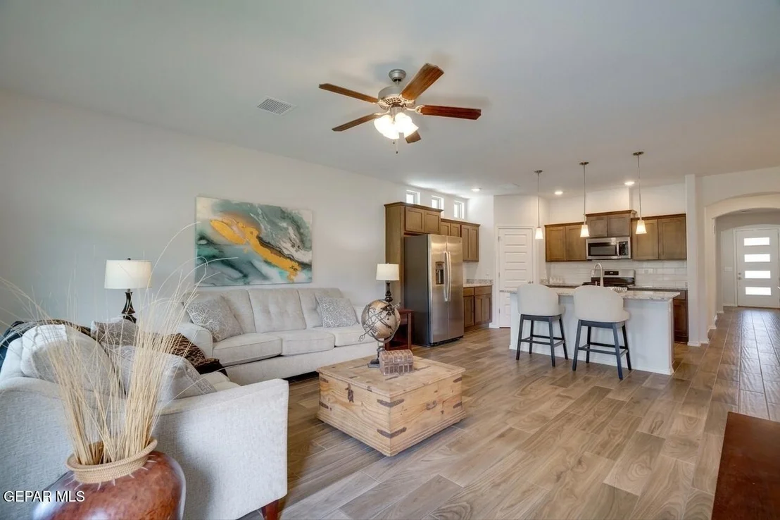 Photo of 7328 Glacier Drive