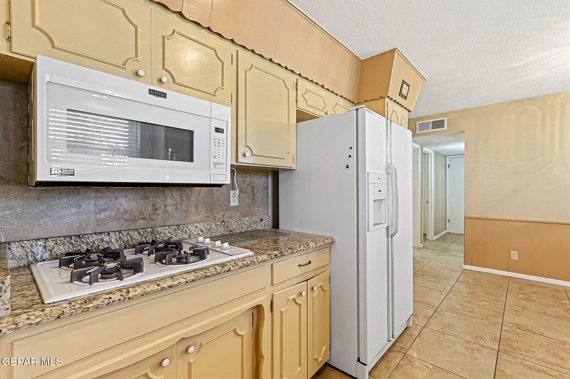 Photo of 9000 MCCABE Drive