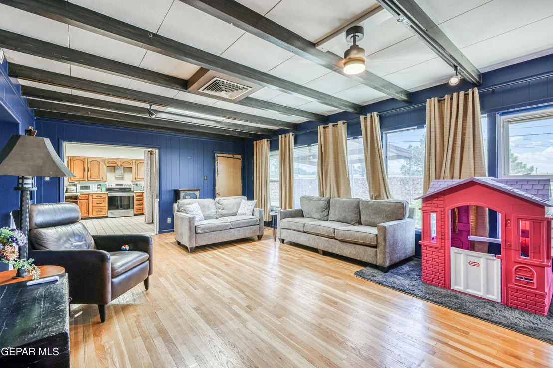 Photo of 5032 TIMBERWOLF Drive