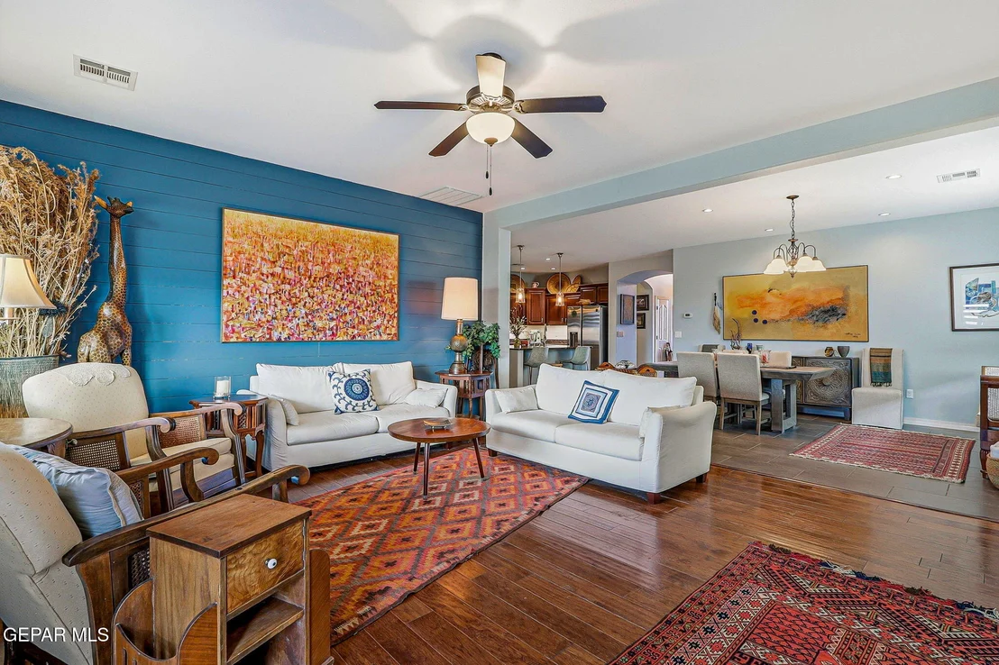 Photo of 7223 LONGSPUR Drive