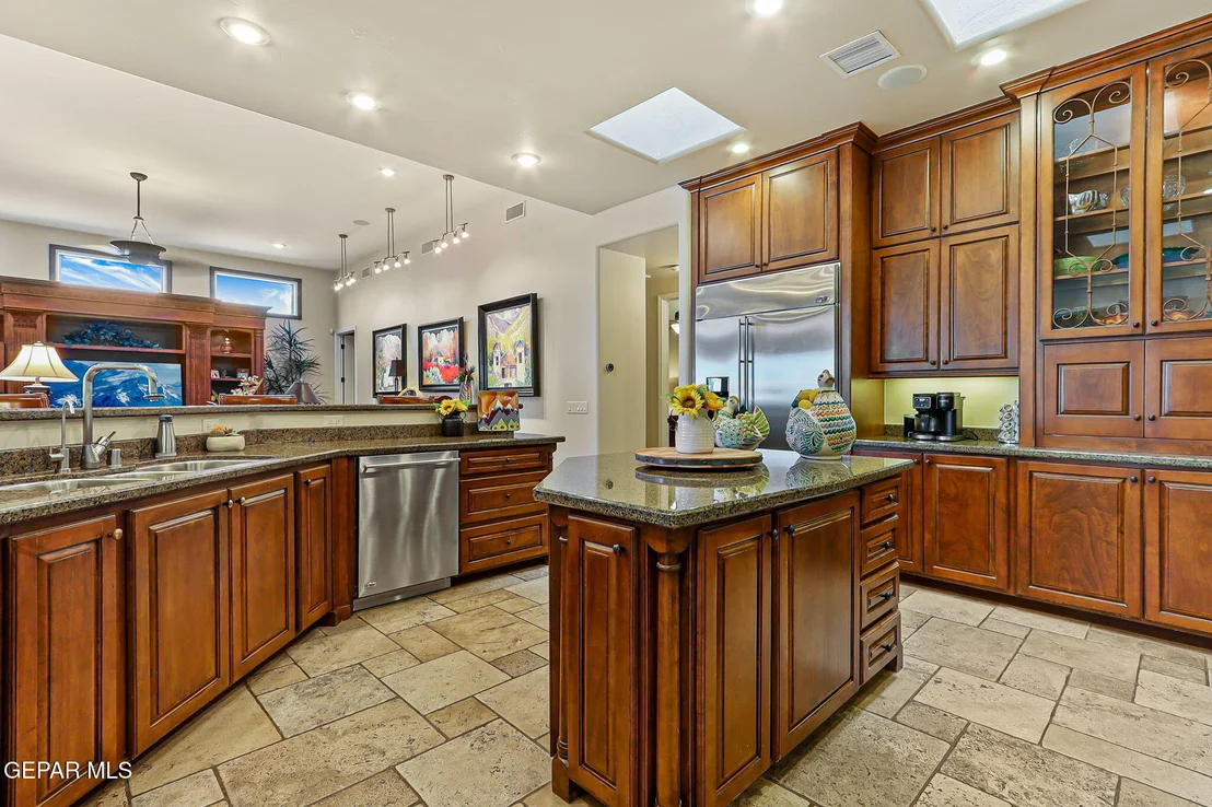 Photo of 6333 FRANKLIN TRAIL Drive
