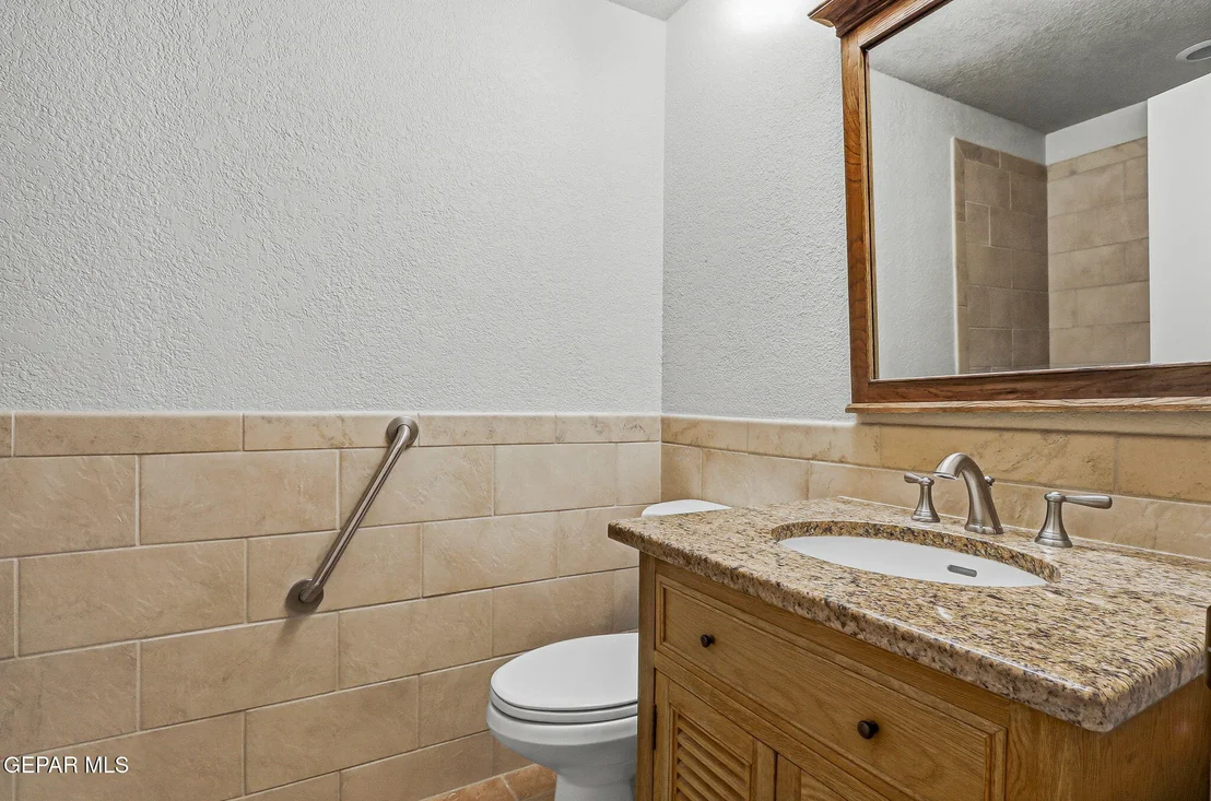 Photo of 1057 LOS JARDINES Circle