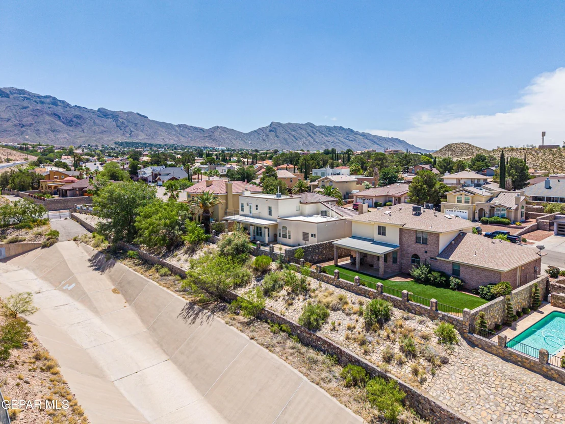 Photo of 6617 Isla del Rey Drive