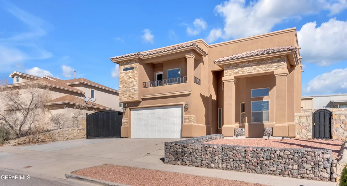 Photo of 468 EMERALD BLUFF Drive