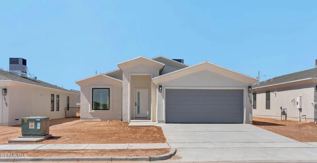 Photo of 3816 Perspective Street