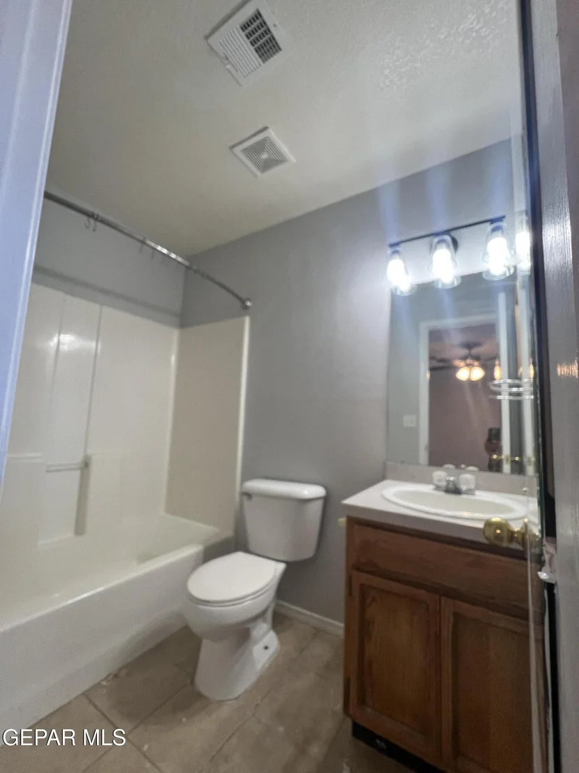 Photo of 10256 VALLE SUAVE Drive