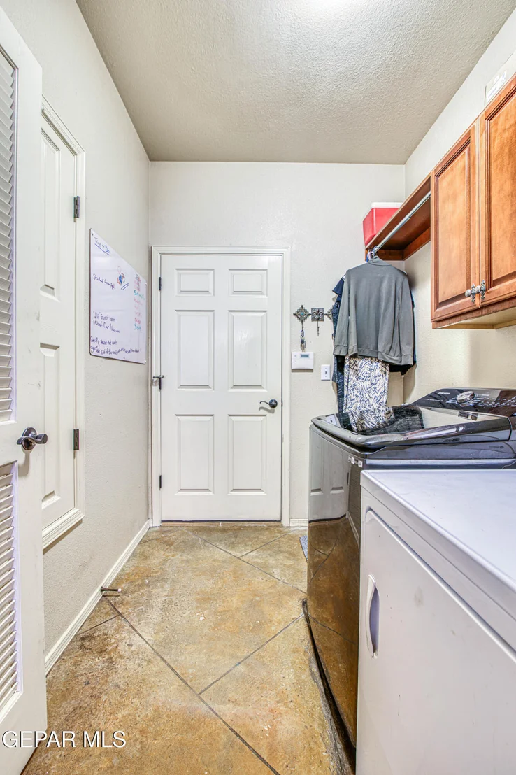 Photo of 5800 ANGEL Street