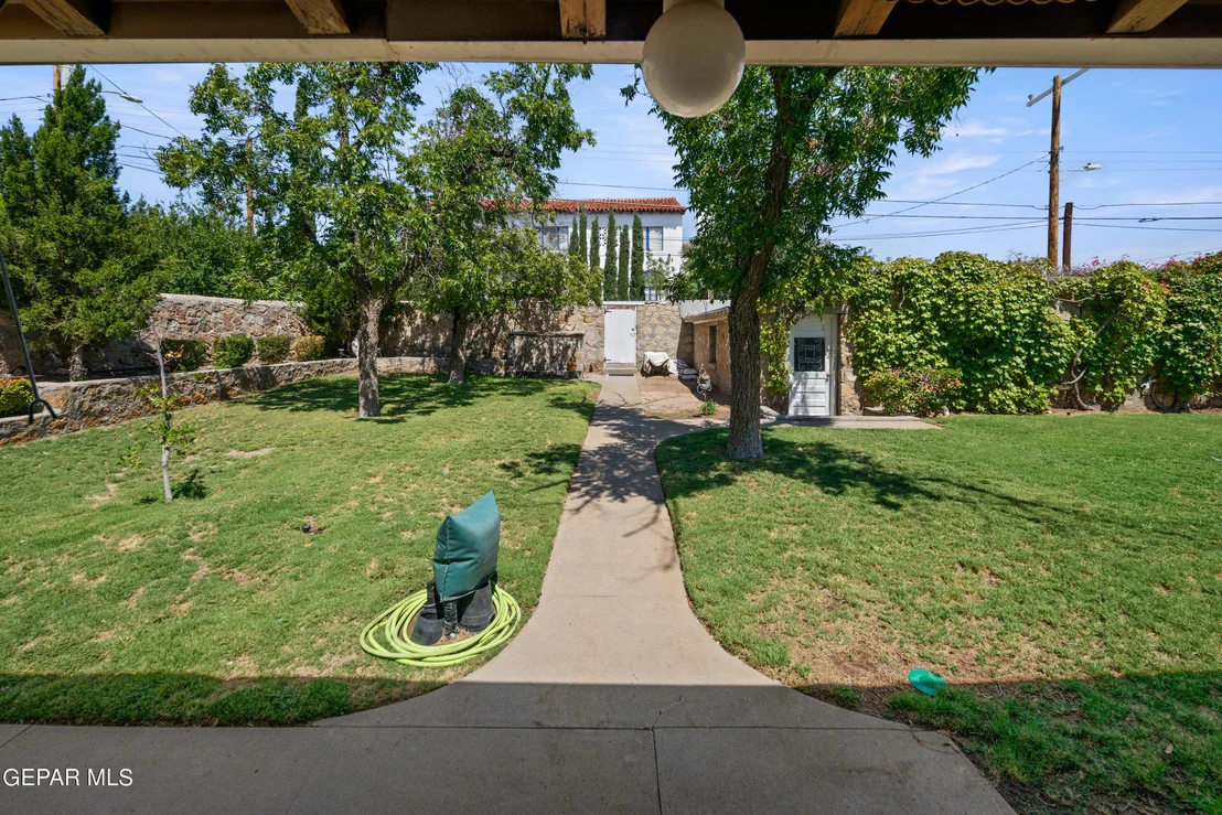 Photo of 3023 COPPER Avenue
