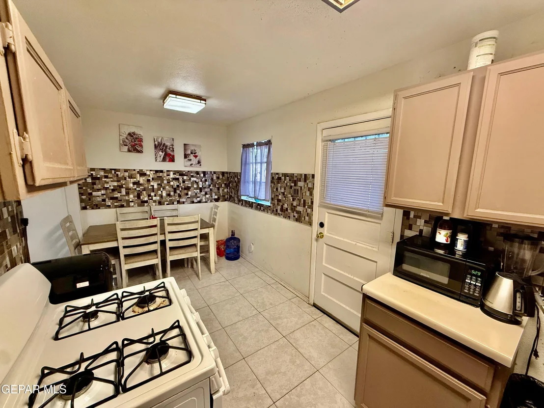 Photo of 5004 GLACIER PEAK Drive