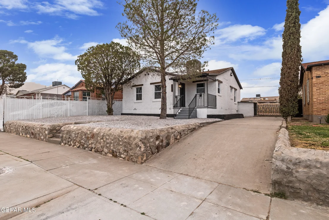 Photo of 3719 Jackson ave Avenue