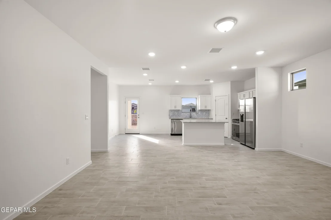 Photo of 13841 Summer Wave Avenue