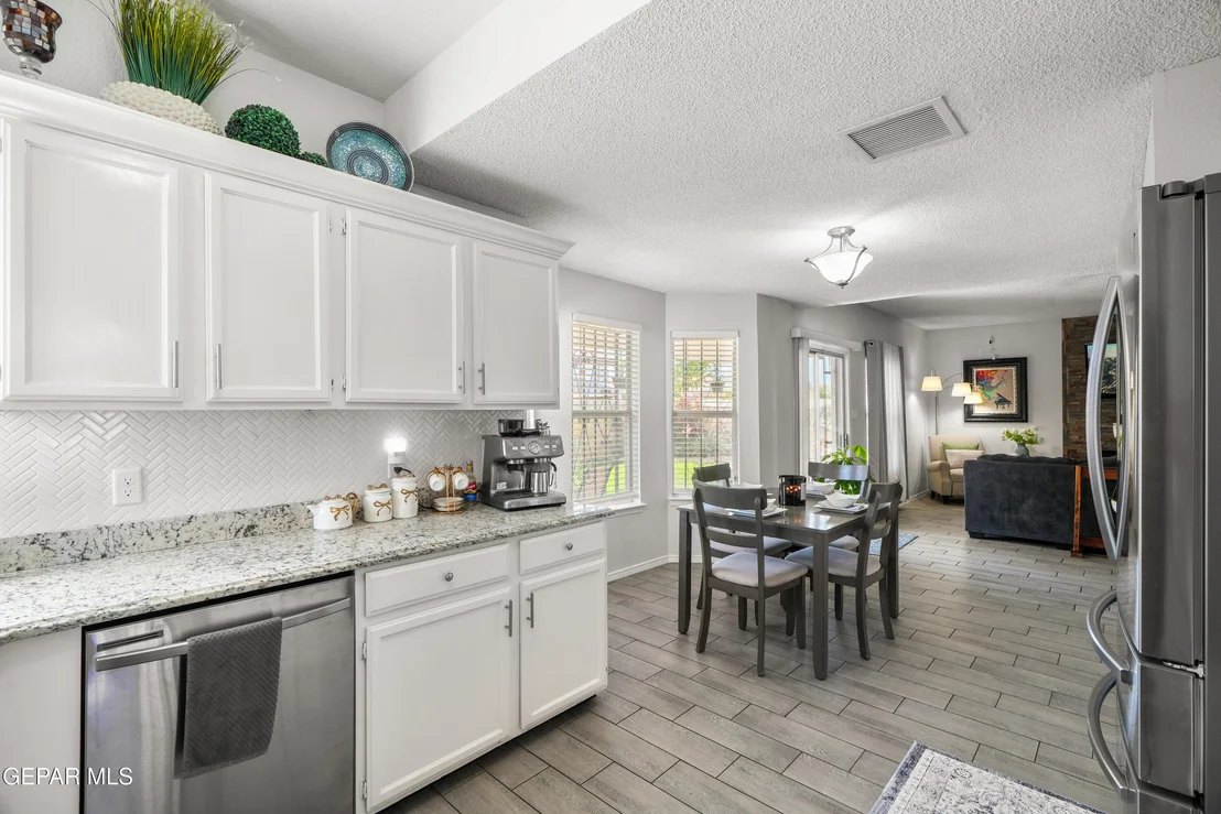 Photo of 2905 CAMARENA Place