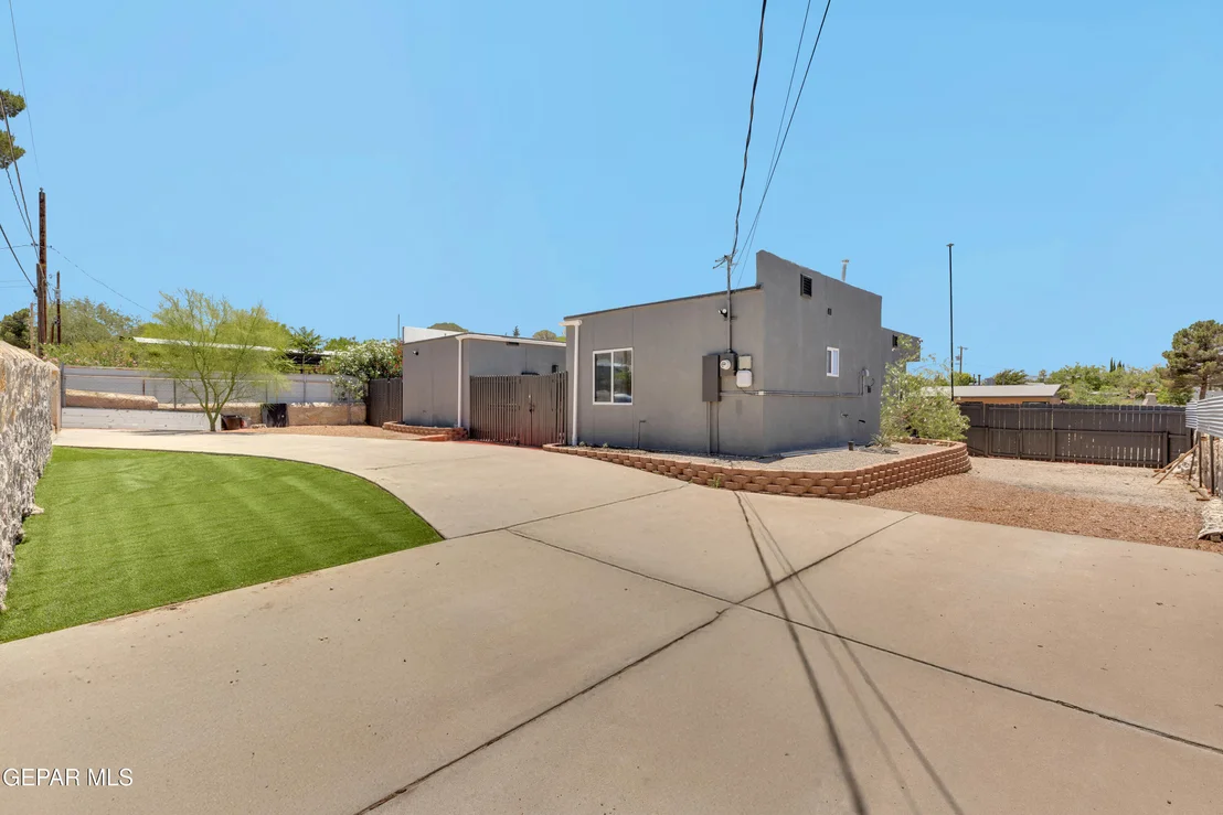 Photo of 809 GALLOWAY Drive