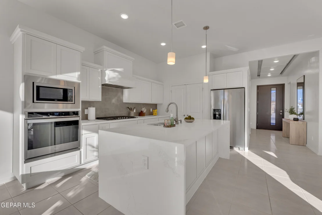 Photo of 973 Rothbury Street