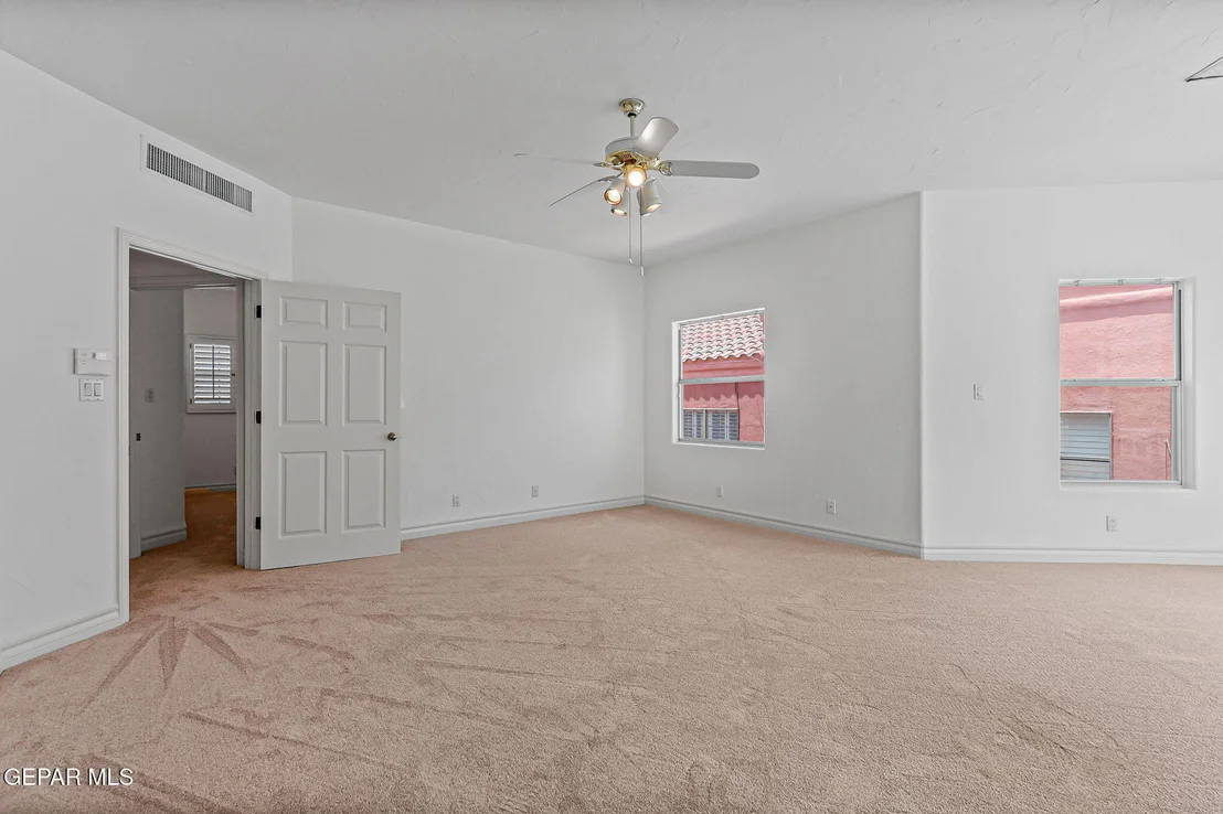 Photo of 5566 Buckley Drive