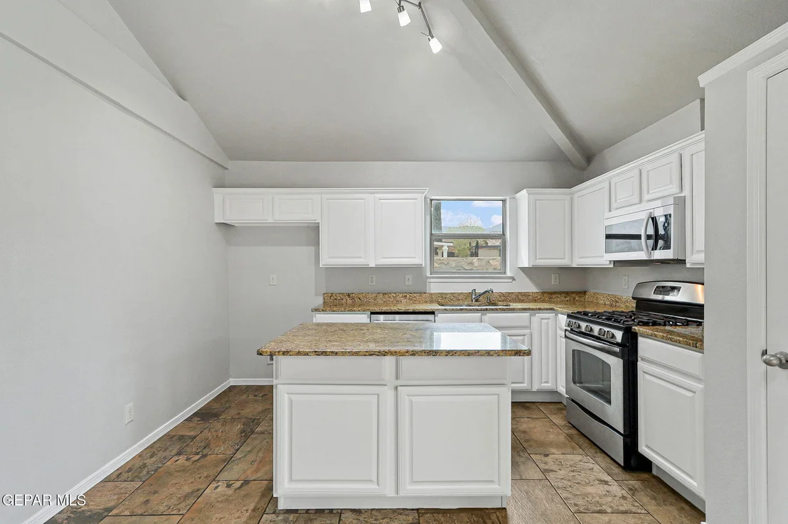 Photo of 4945 SILVER RANCH Avenue