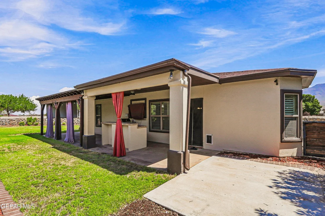 Photo of 1633 SORA Way