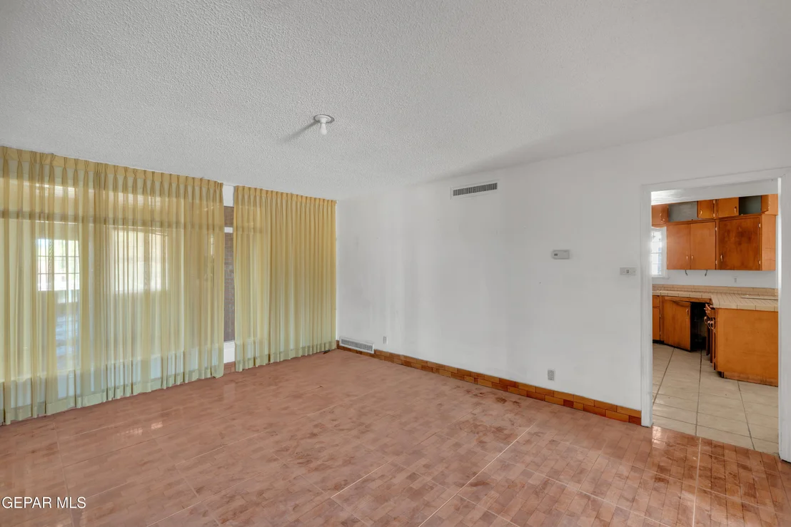 Photo of 3901 FLAMINGO Drive