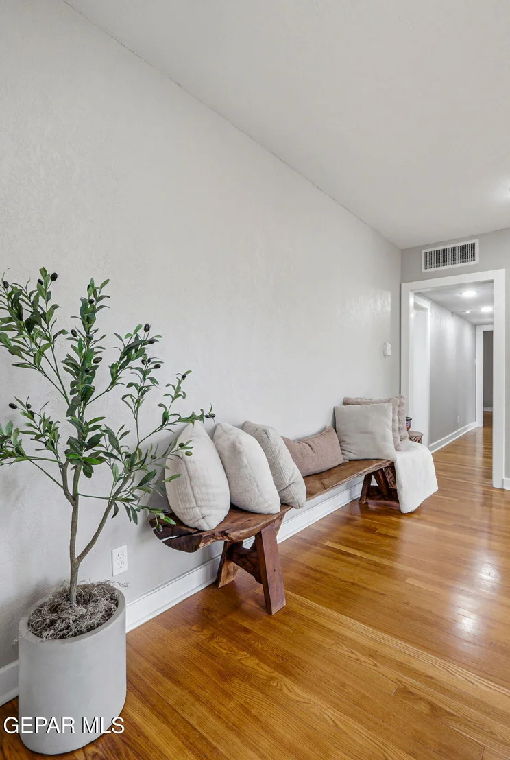 Photo of 4740 Cumberland Circle