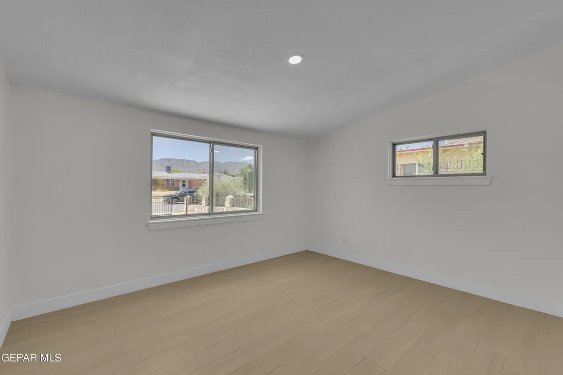 Photo of 10400 LAMBDA Drive