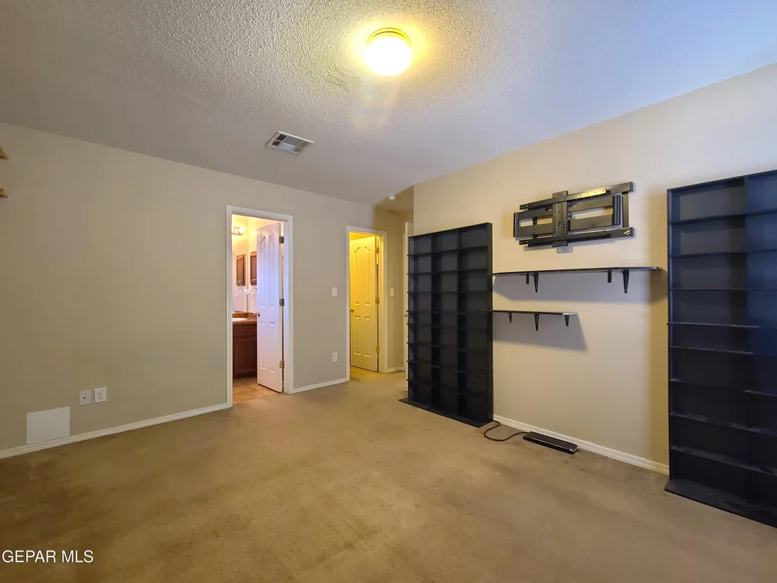 Photo of 11661 OCHRE BLUFF Lane