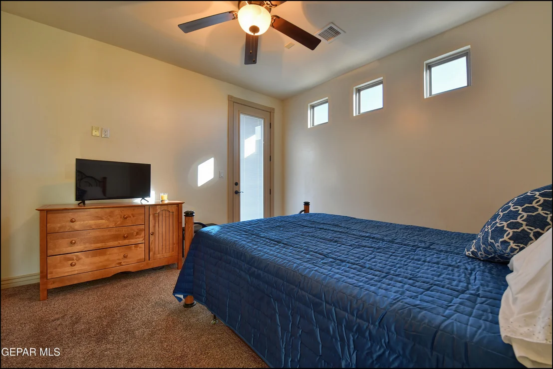 Photo of 5536 RIVER RUN Street