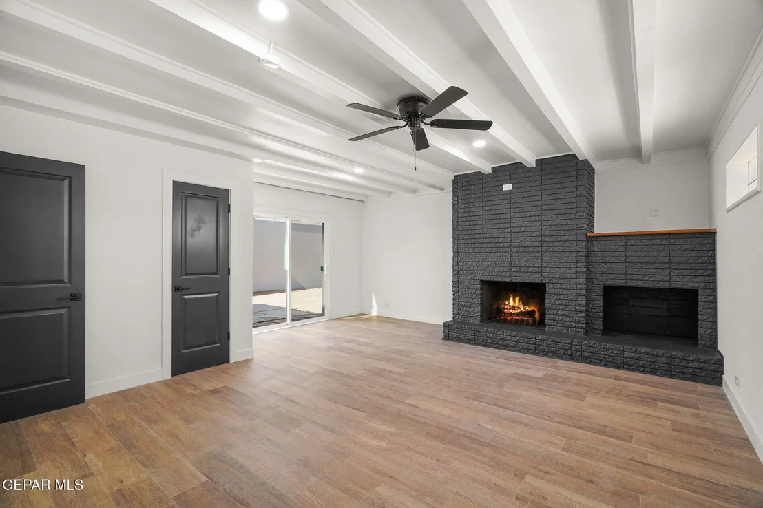 Photo of 3125 Mobile Avenue