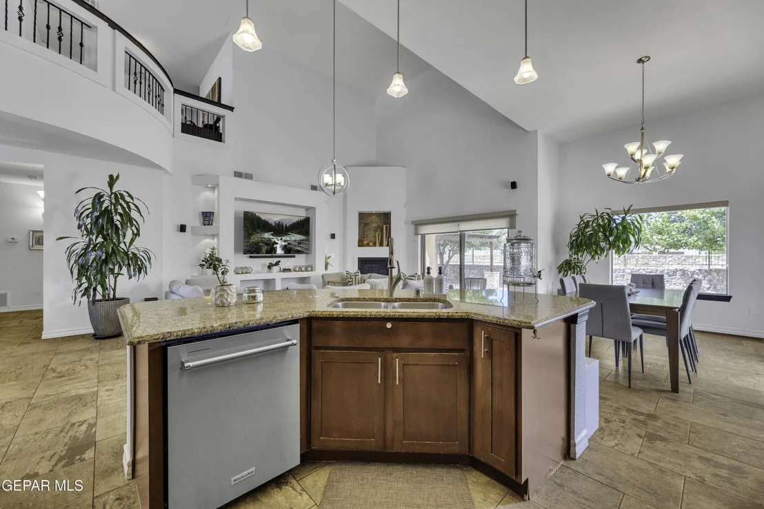 Photo of 5649 VALLEY MAPLE Drive