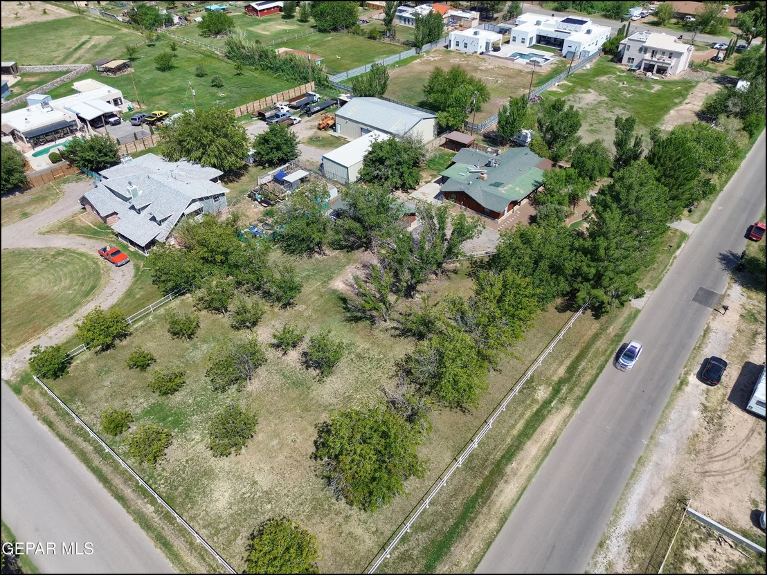 Photo of 6525 UPPER VALLEY Road