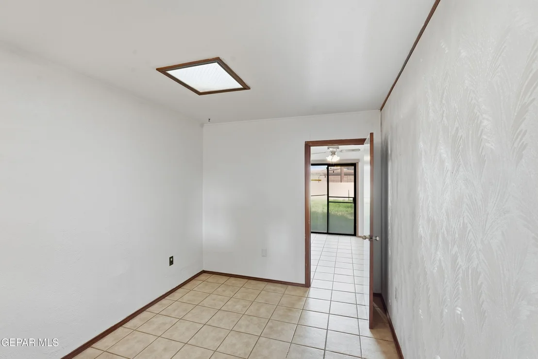Photo of 232 MANGO Road