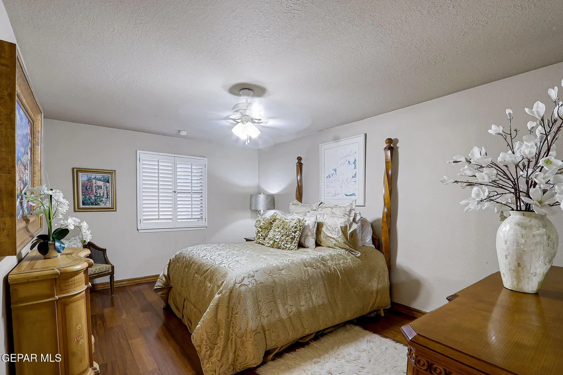 Photo of 628 SPRING CREST Drive