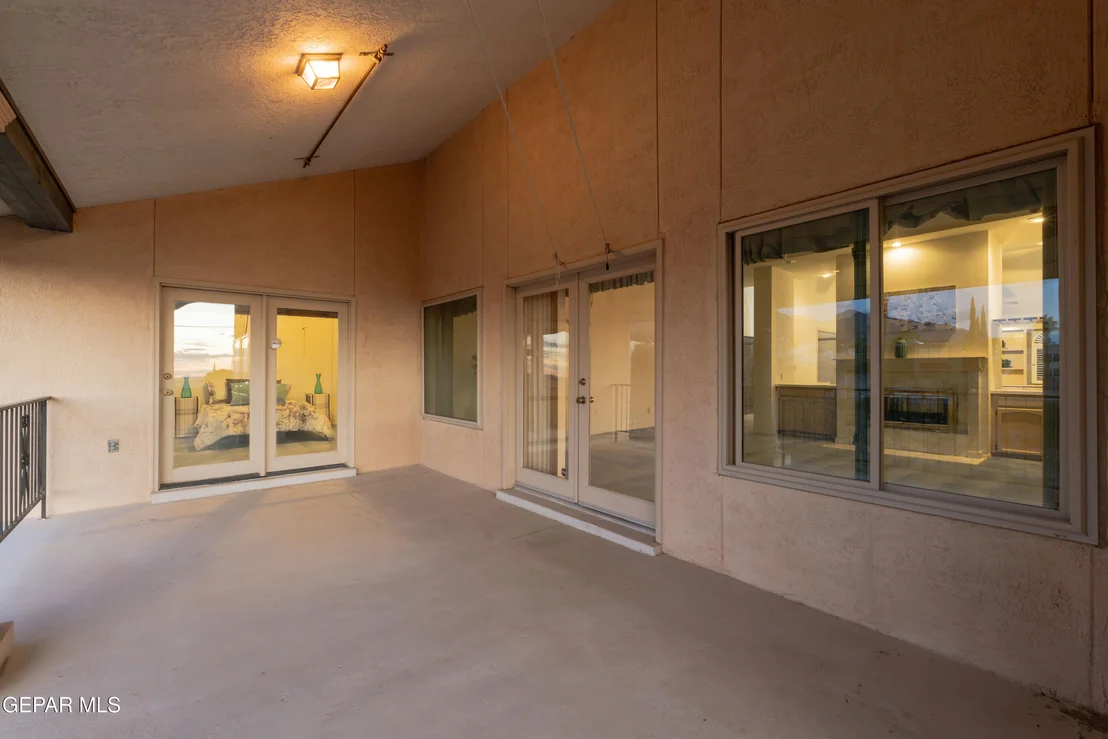 Photo of 401 Sharondale Drive